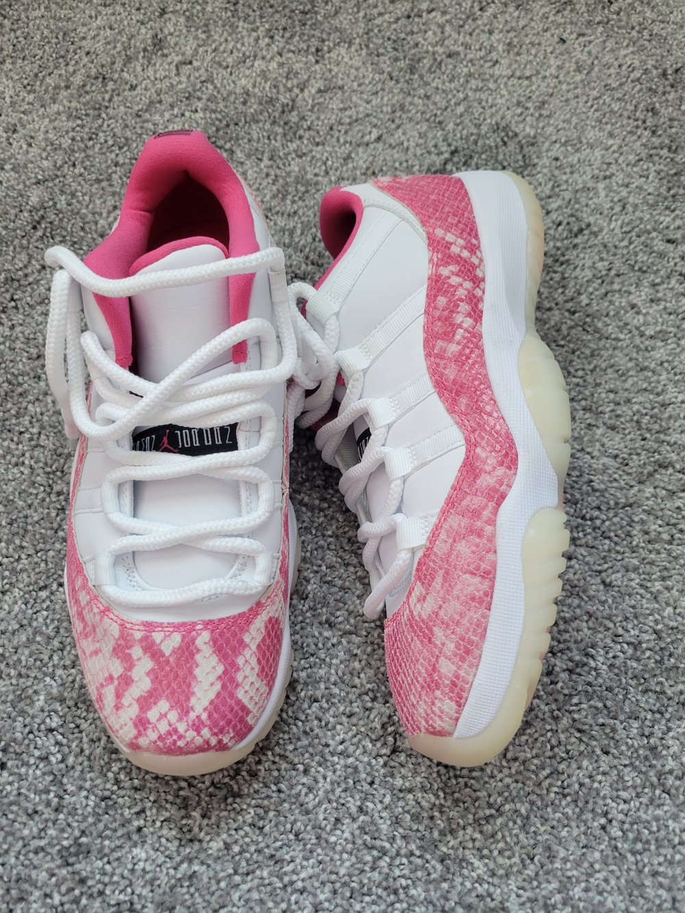 Nike Wmns Air Jordan 11 Retro Low 'Pink Snakeskin Sneakers Size 7.5
